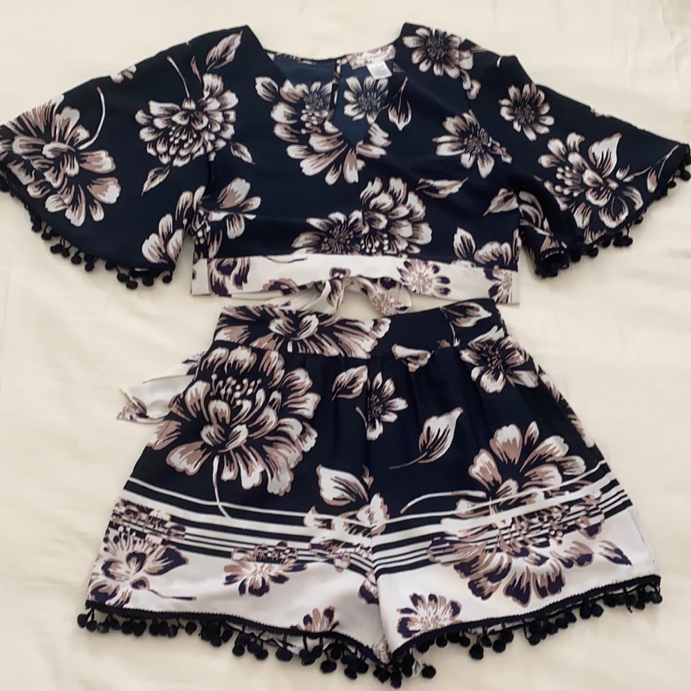 Band of Gypsys Floral Set